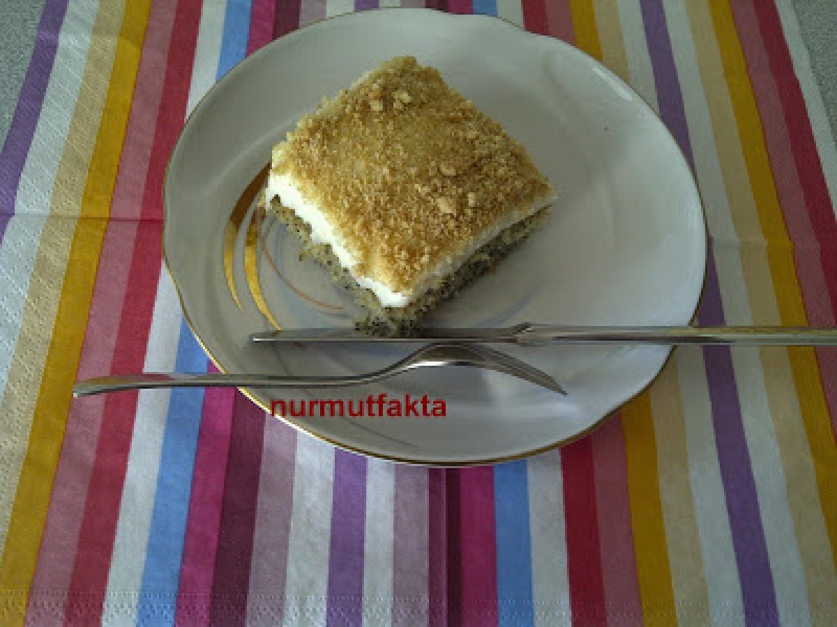 HAŞHAŞLI PASTA