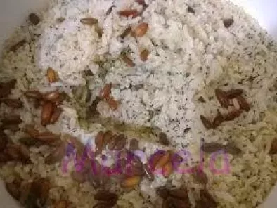 Haşhaşlı ve çam fıstıklı kepekli pirinç pilavı - fotoğraf 2