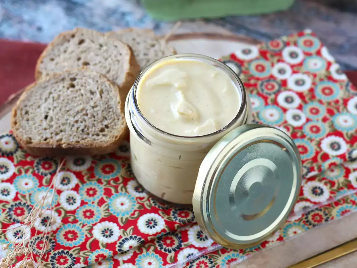 Haşlanmış yumurta proteinli mayonez: hafif, lezzetli ve yağsız - fotoğraf 4