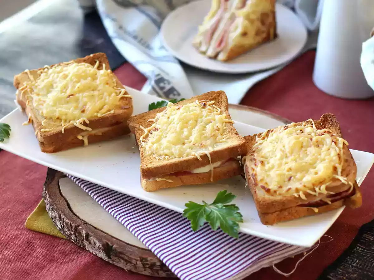 Hava Fritözü ile Croque monsieur