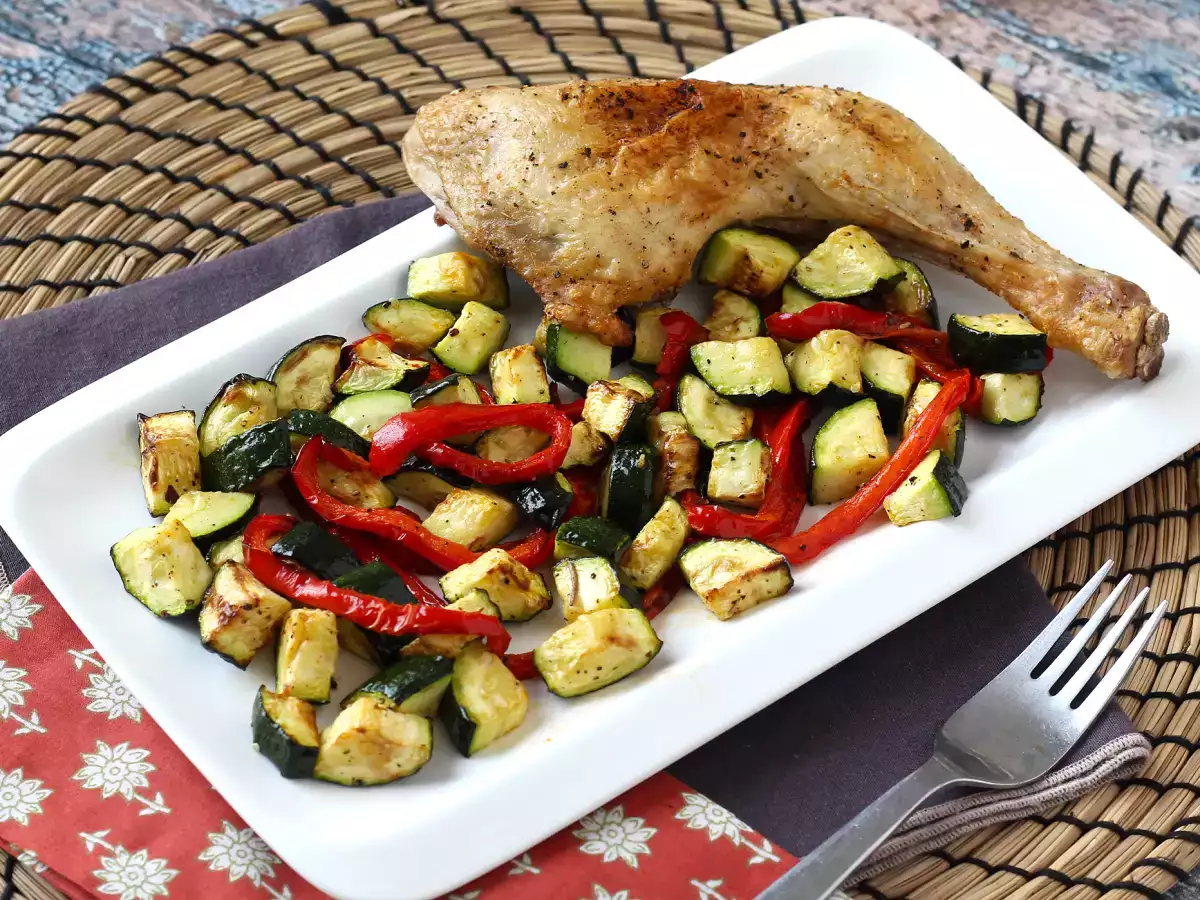 Hava fritözünde biberli ve kabaklı tavuk: 20 dakikada hazır! - fotoğraf 3