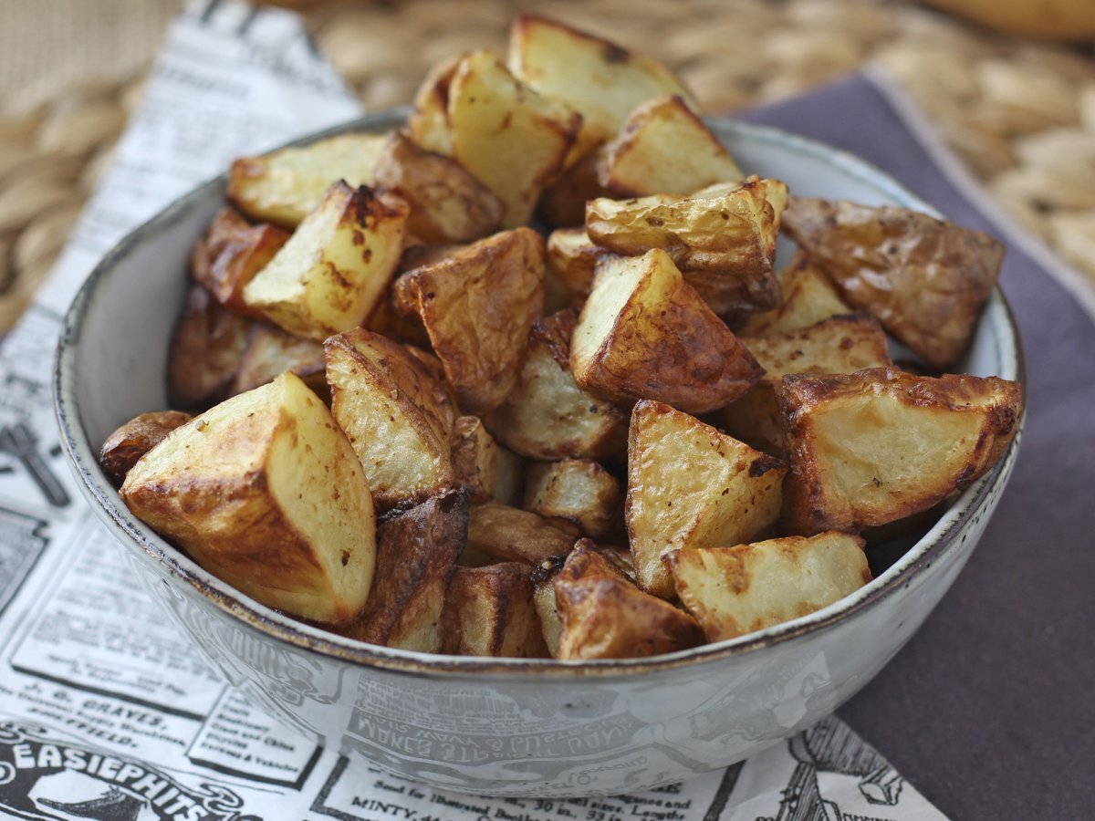Hava fritözünde ceket patates