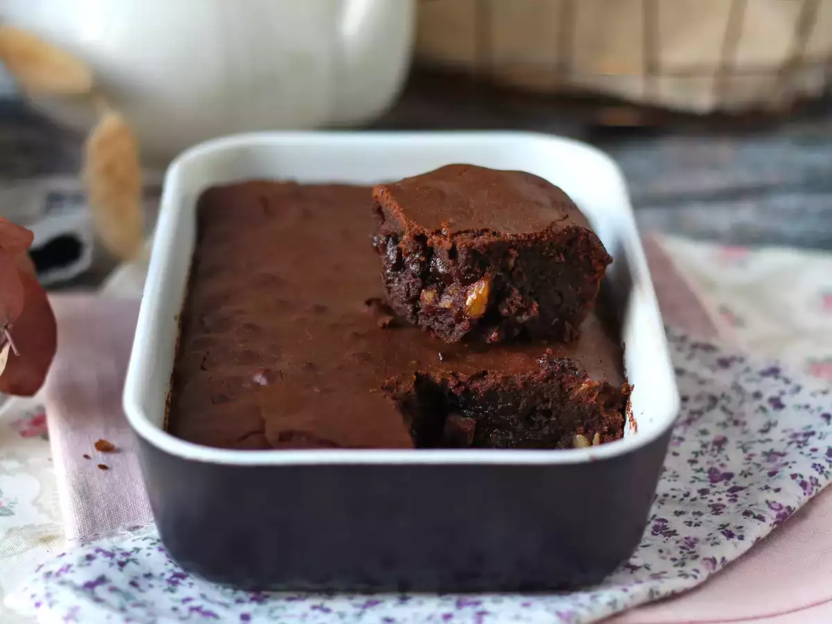 Hava fritözünde çikolatalı ve cevizli brownie - fotoğraf 8