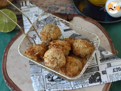 Hava Fritözünde çıtır ton balıklı kekler: karşı konulmaz bir aperatif!