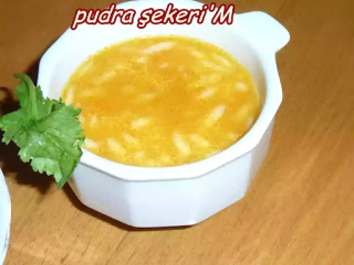 Havuçlu Arpa Şehriye Çorbası