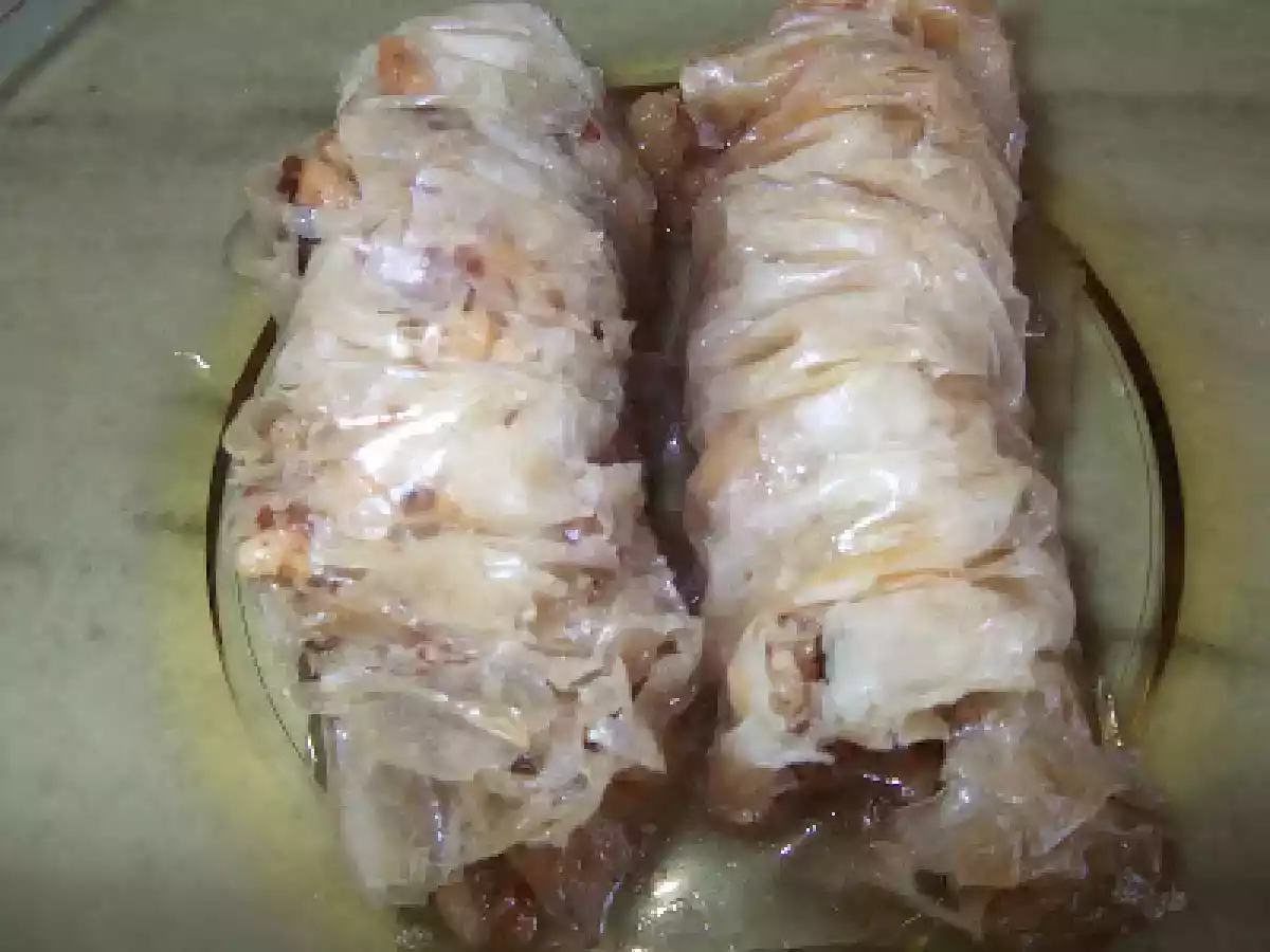 Hazır yufkadan oklavada baklava