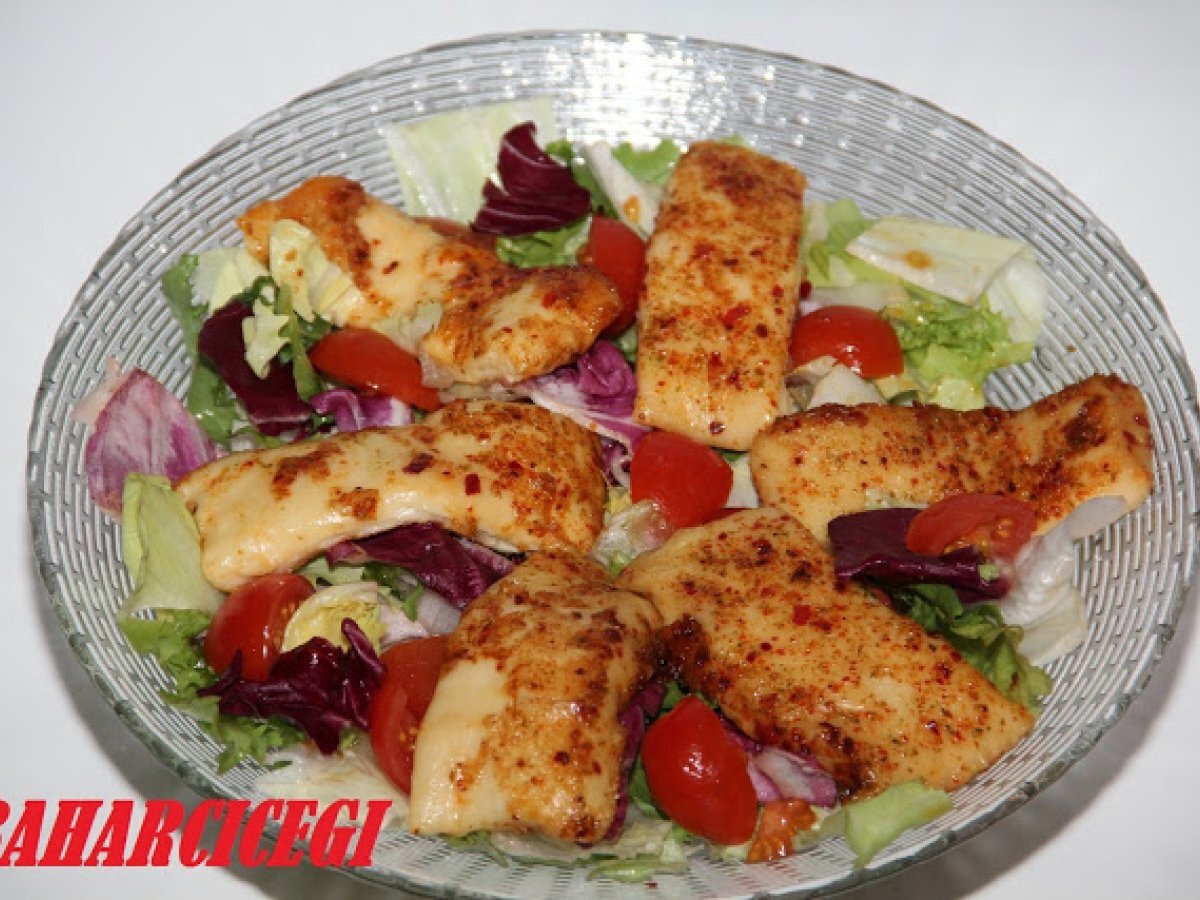 HELLIM PEYNIRLI SALATA