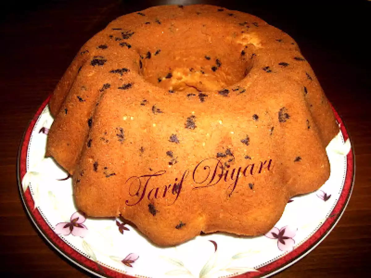 HİNDİSTAN CEVİZLİ VE DAMLA ÇİKOLATALI KEK