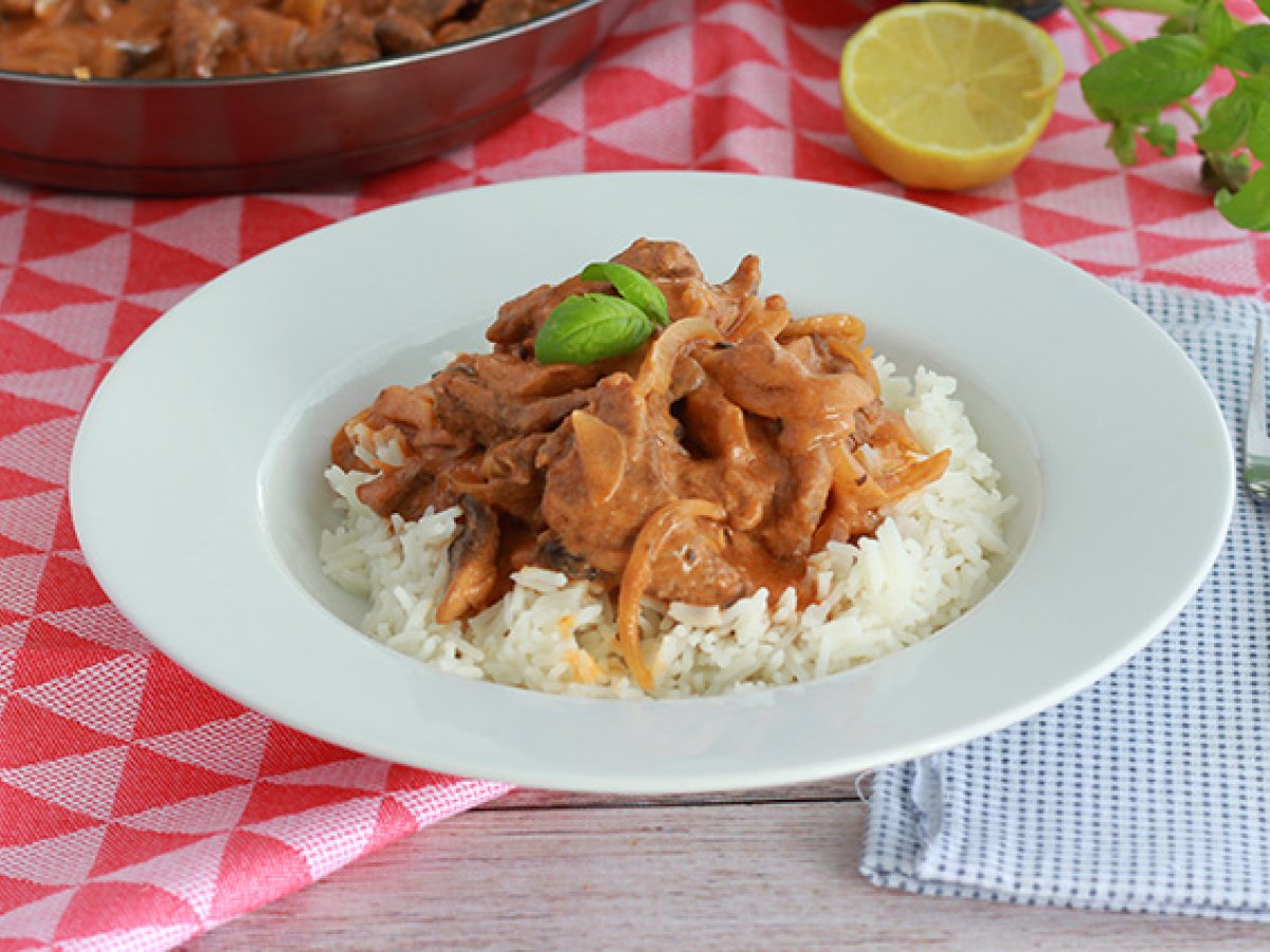 Hızlı ve kolay Beef Stroganoff