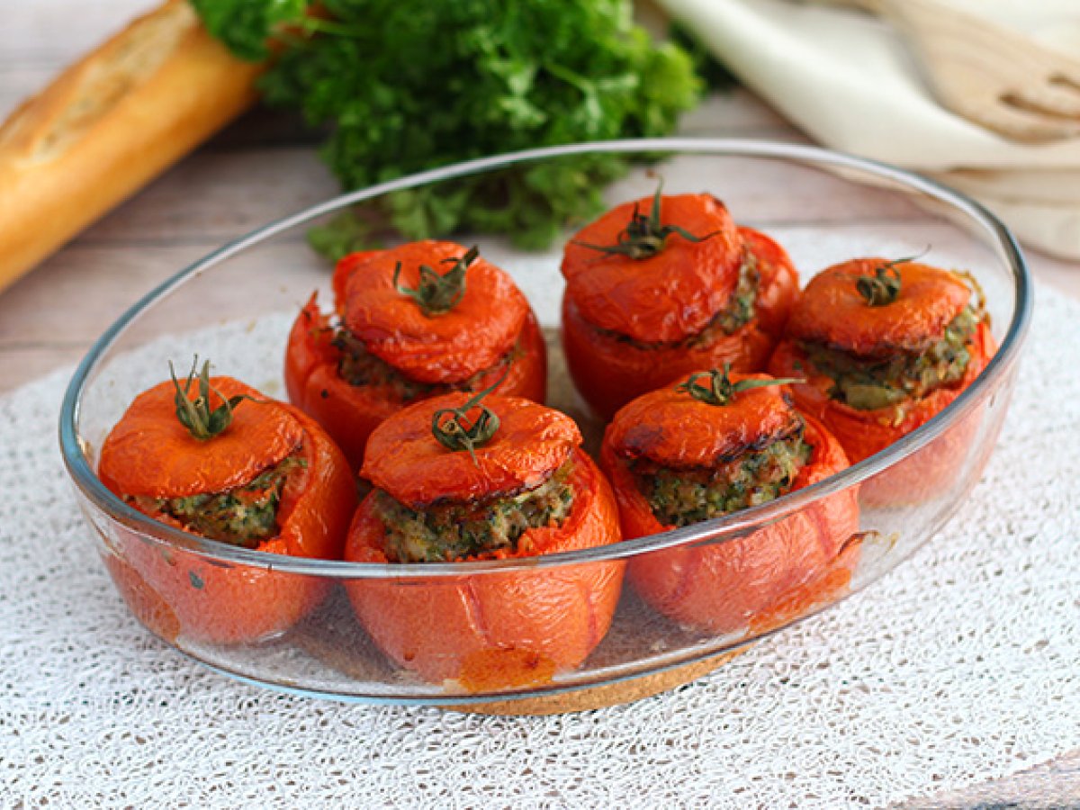 Hızlı ve kolay domates dolması
