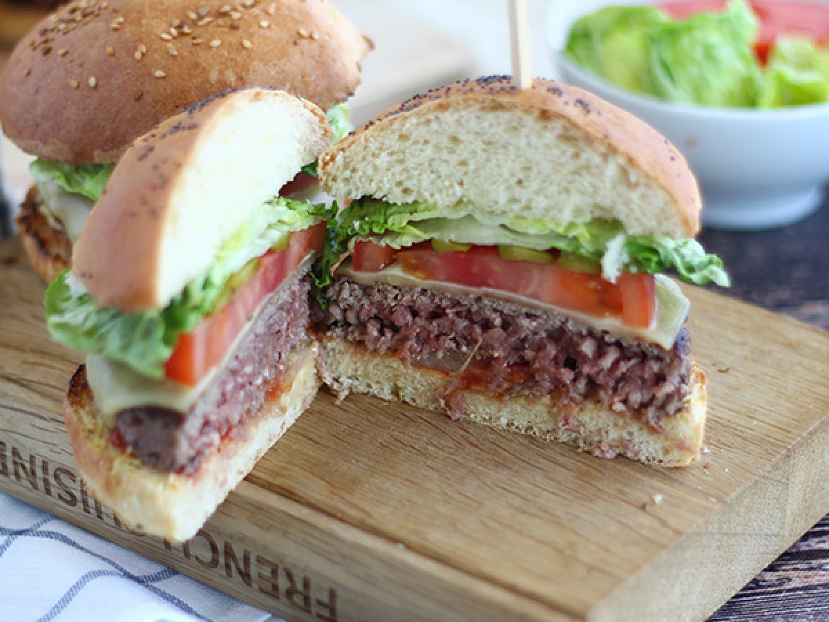 Hızlı ve kolay ev yapımı burger - fotoğraf 3