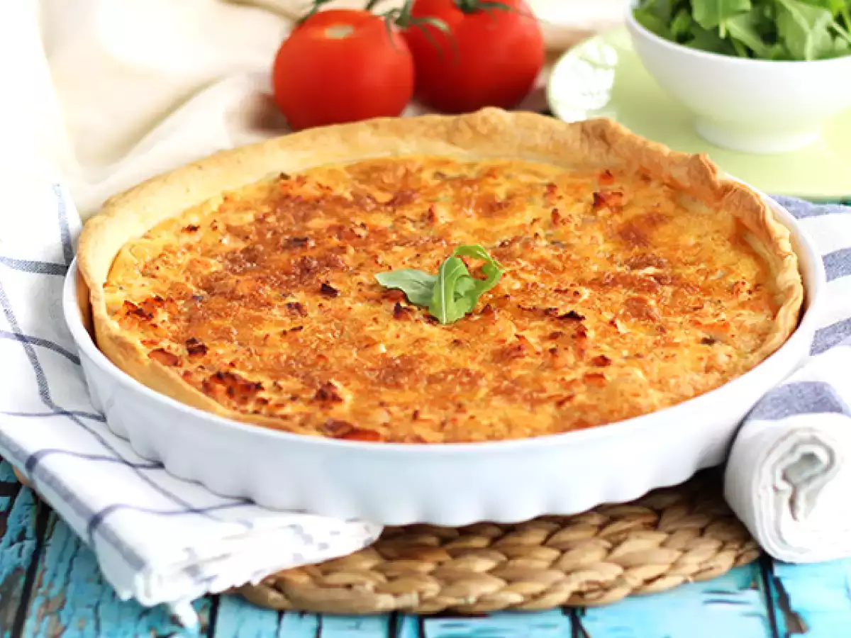 Hızlı ve kolay somonlu kiş