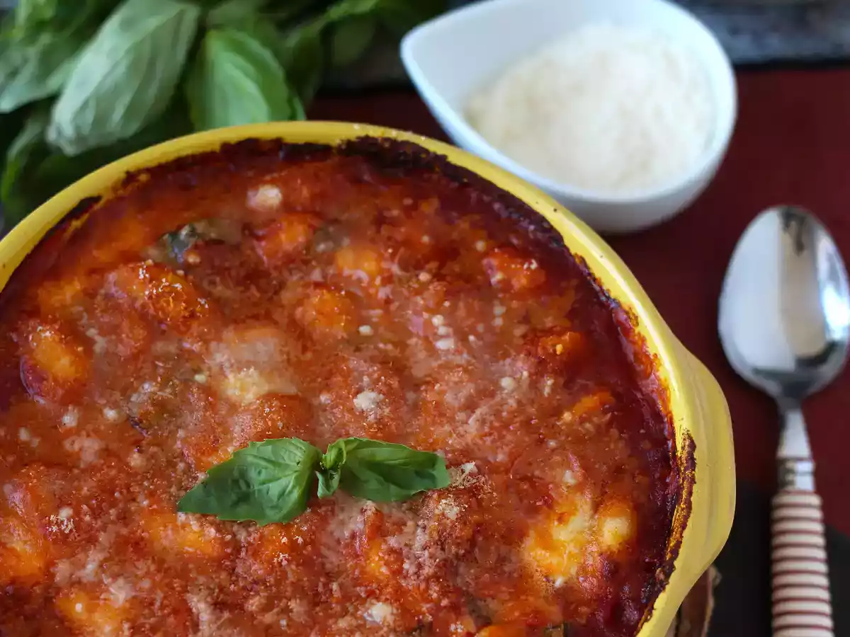 Hızlı ve rahatlatıcı domates ve mozzarella gnocchi graten - fırında gnocchi alla sorrentina - fotoğraf 3