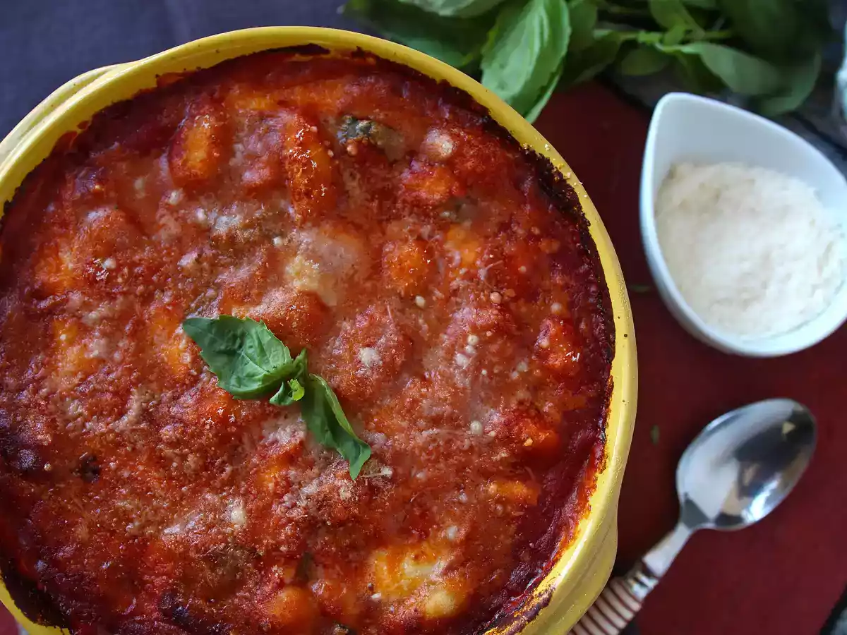 Hızlı ve rahatlatıcı domates ve mozzarella gnocchi graten - fırında gnocchi alla sorrentina - fotoğraf 5