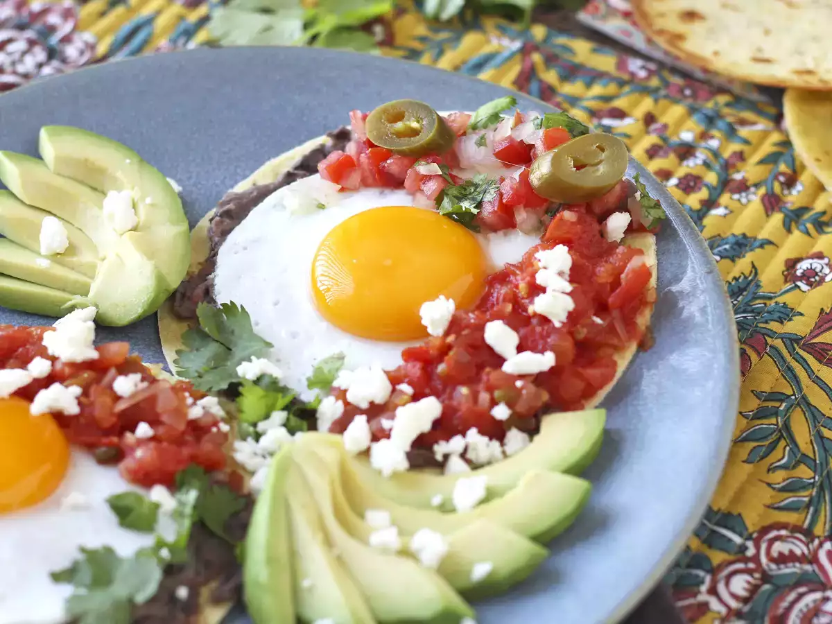Huevos rancheros: İkonik ve lezzetli Meksika yemeği - fotoğraf 3