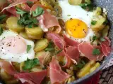 Huevos rotos, patates ve yumurtaya dayalı süper kolay İspanyol tarifi, fotoğraf 1