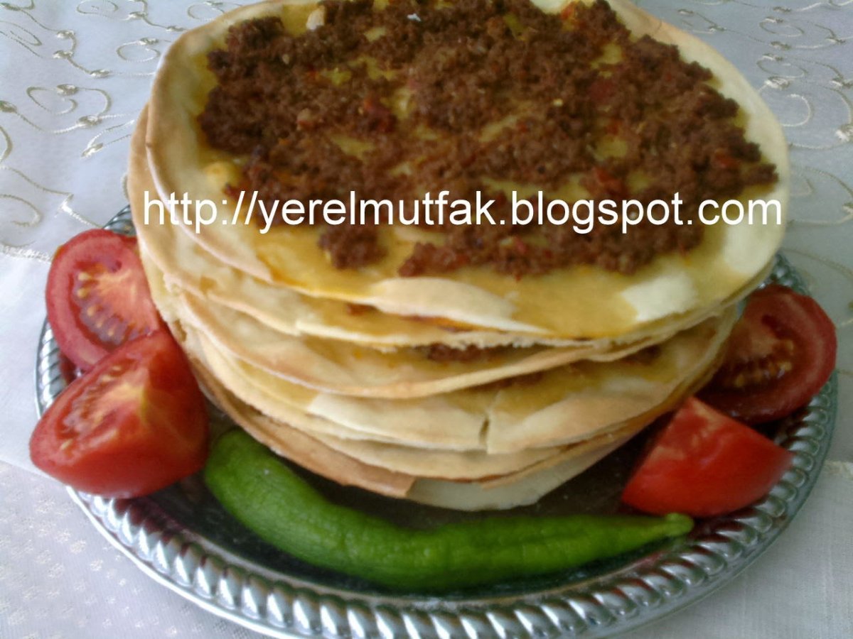 İÇİM YANIYOR GAZZE EVDE LAHMACUN YAPIMI