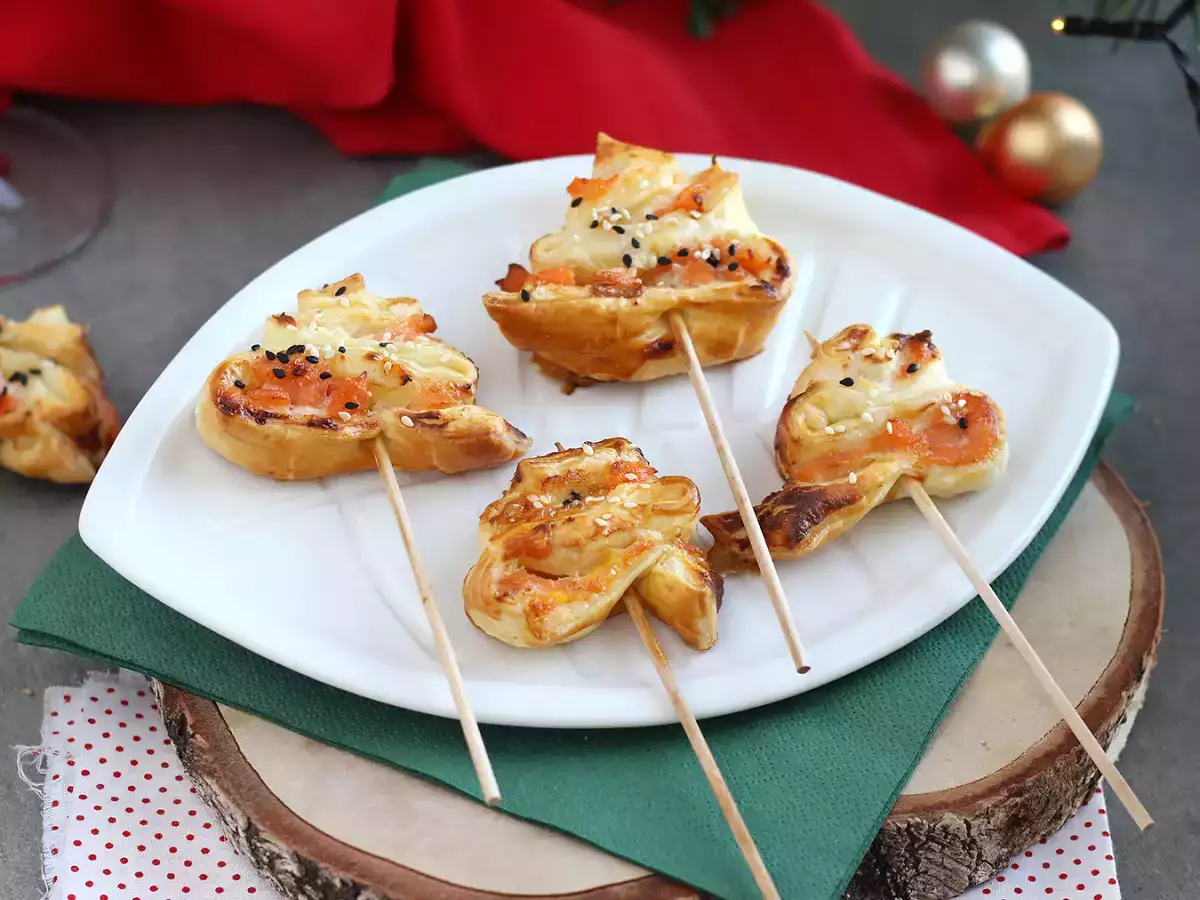 İki çeşit somon balığı ile milföy köknar ağaçları - fotoğraf 5