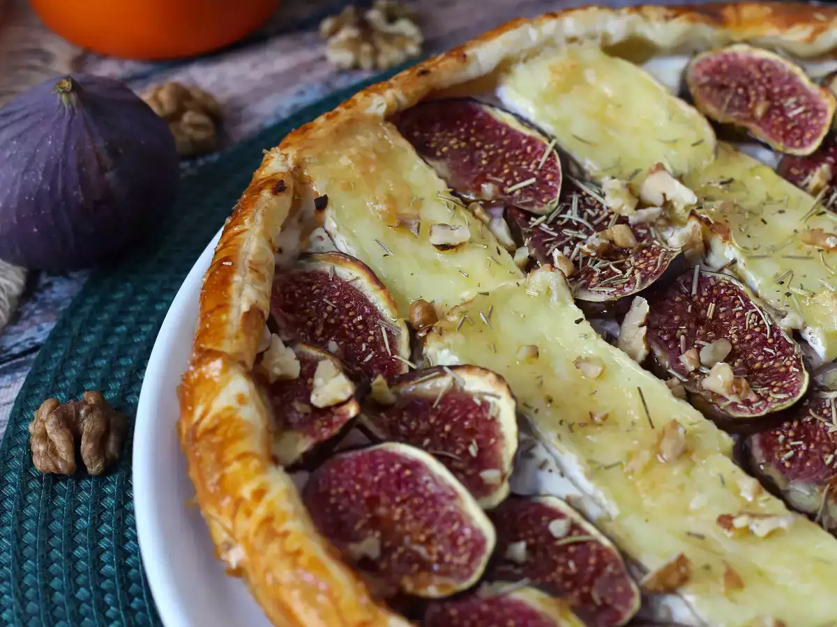 İncir, brie peyniri ve cevizli ince tart - fotoğraf 4
