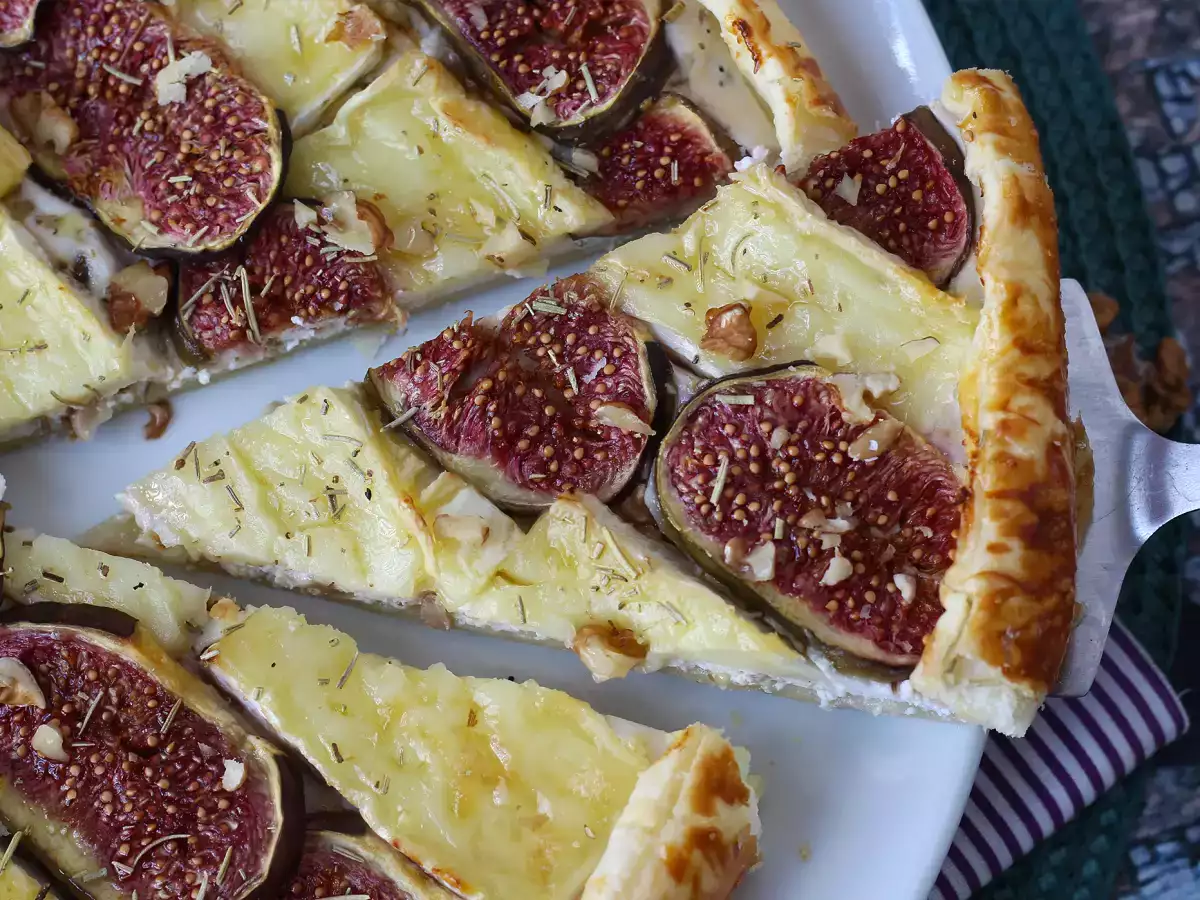 İncir, brie peyniri ve cevizli ince tart - fotoğraf 5