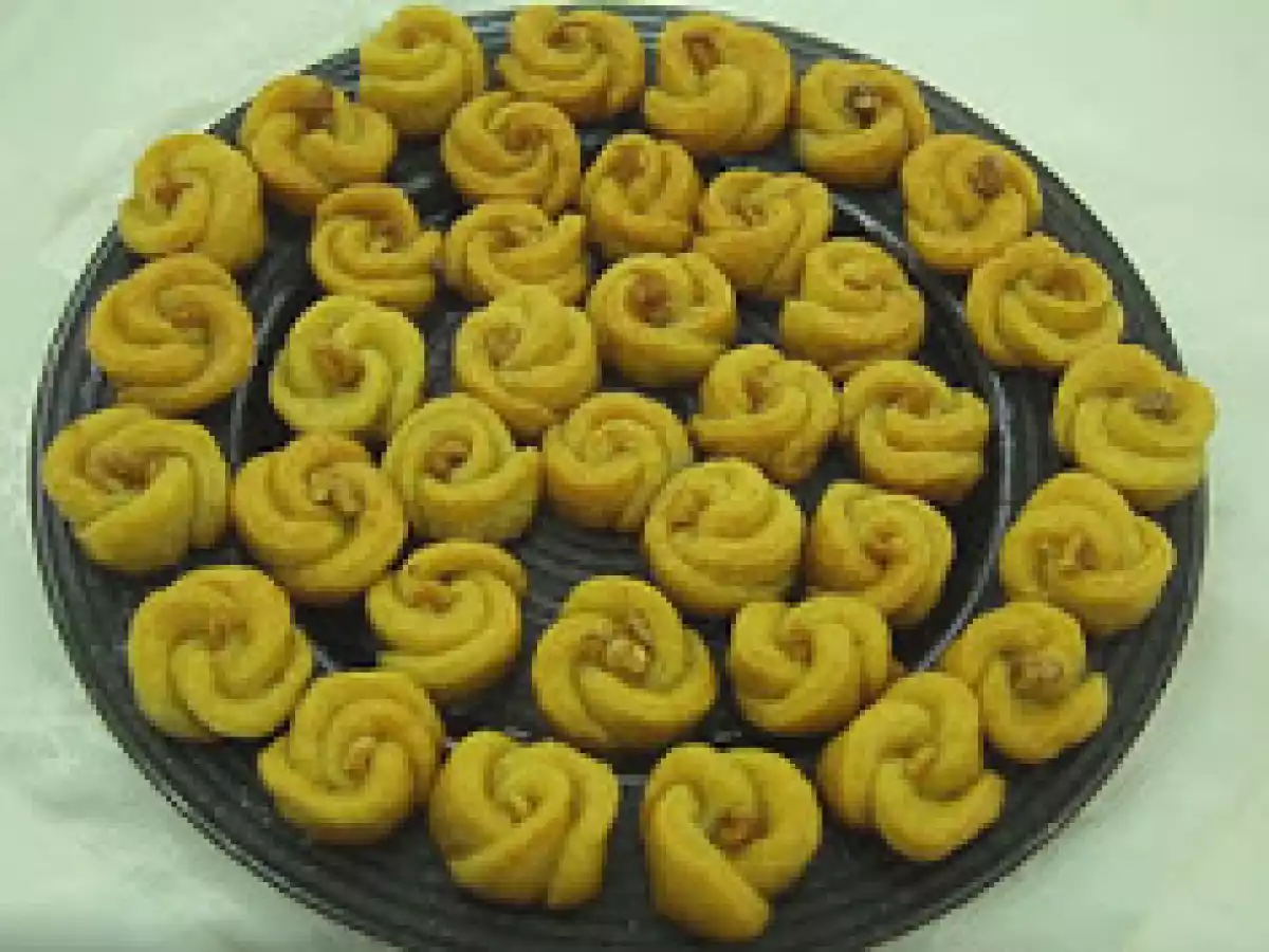 İrmikli gül tatlısı tarifi