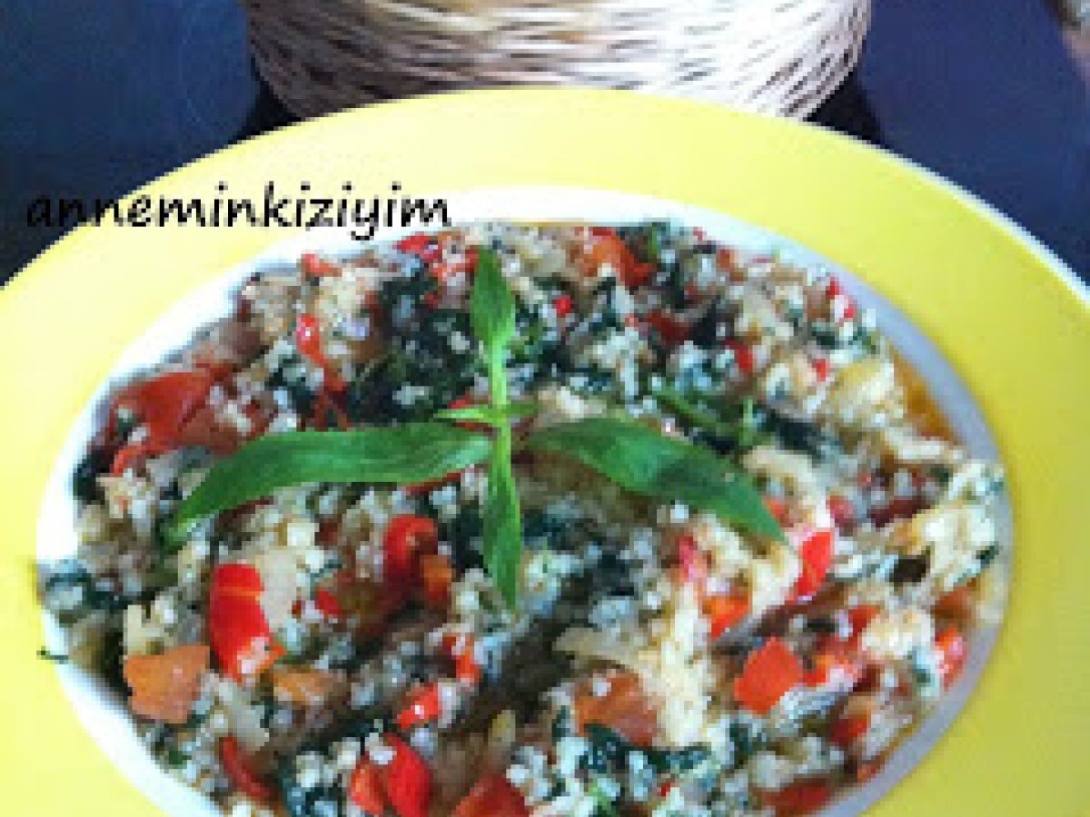 Isırgan Otlu Bulgur Pilavı