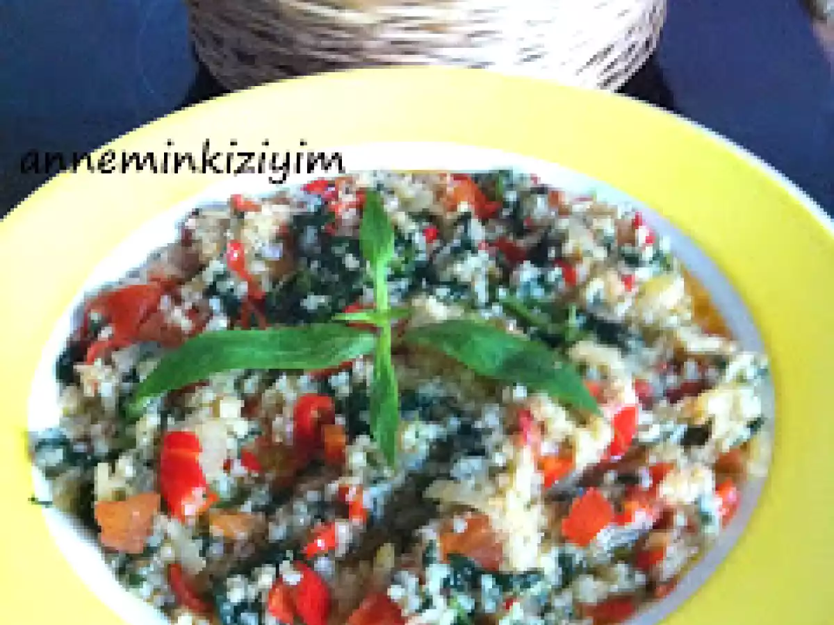 Isırgan Otlu Bulgur Pilavı