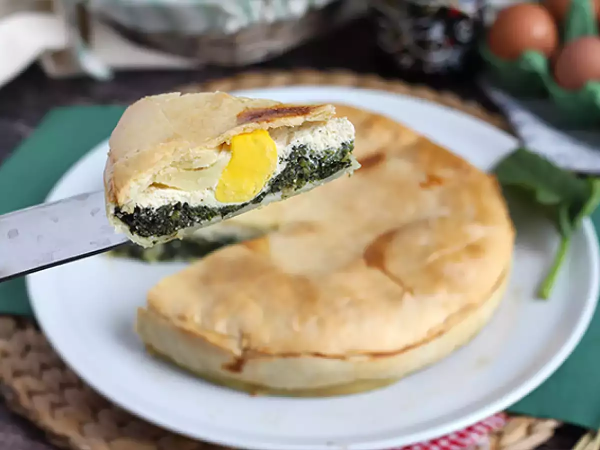Ispanak, ricotta ve yumurtalı börek - İtalyan Torta Pasqualina - fotoğraf 3