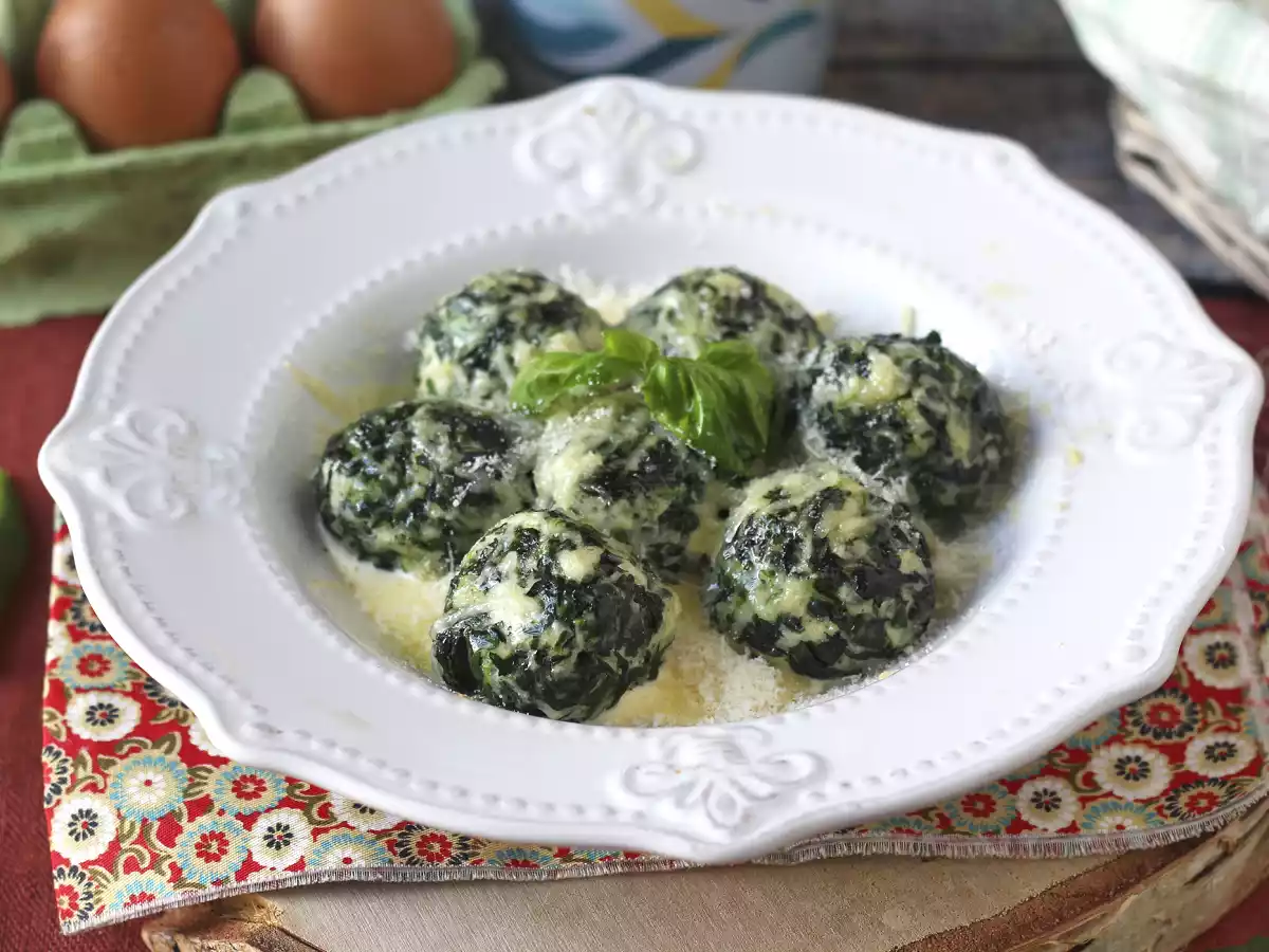 Ispanak ve ricotta malfatti, kolay, yoğurmasız ev yapımı makarna tarifi - fotoğraf 2