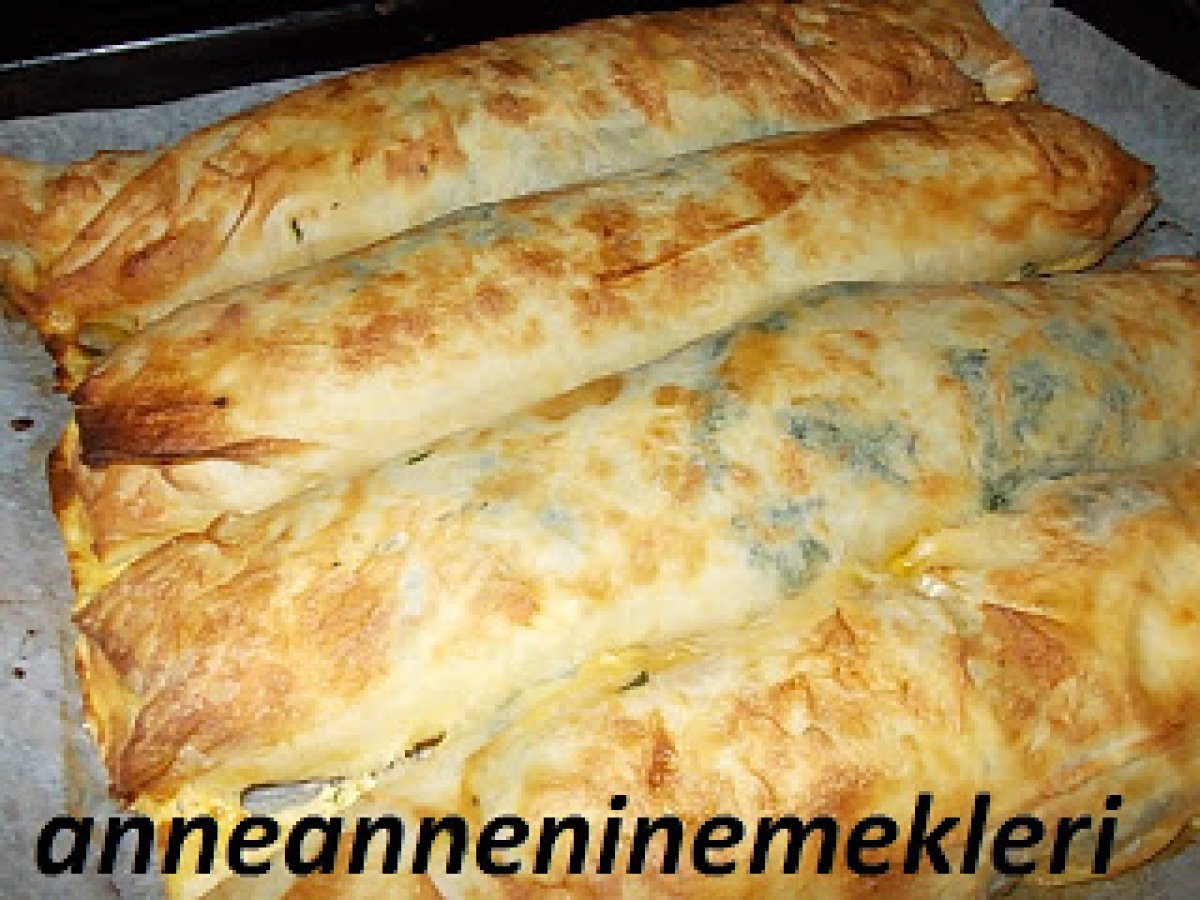 ISPANAKLI BÖREK