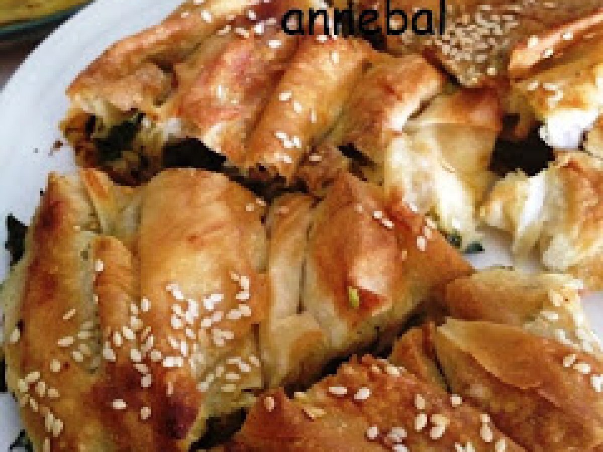 Ispanaklı Börek