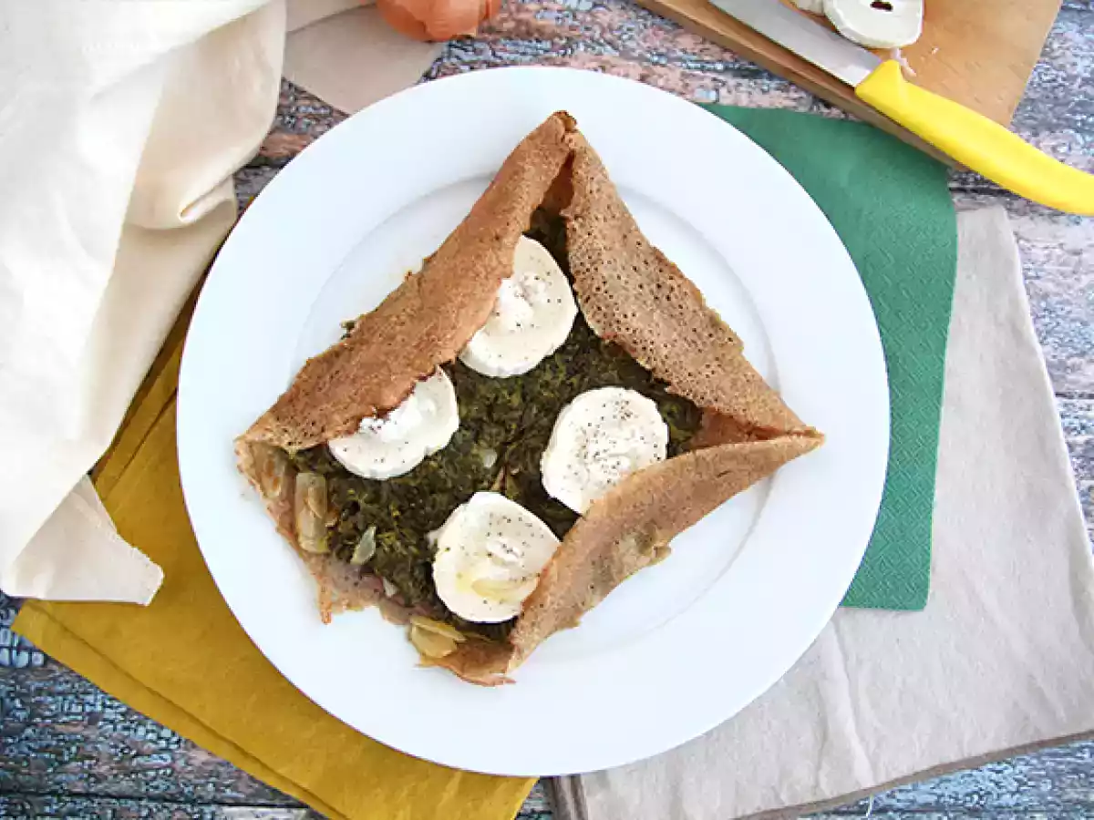 Ispanaklı, jambonlu ve keçi peynirli karabuğday krebi - fotoğraf 3