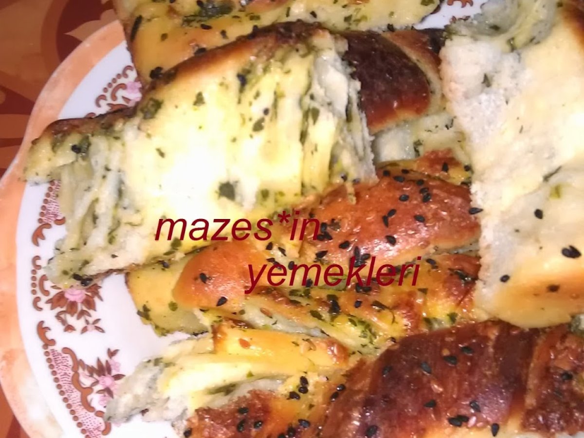 Ispanaklı mayalı börek