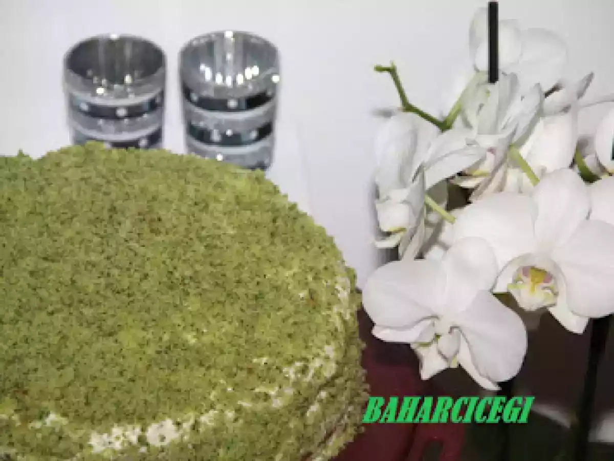 Ispanaklı Pasta