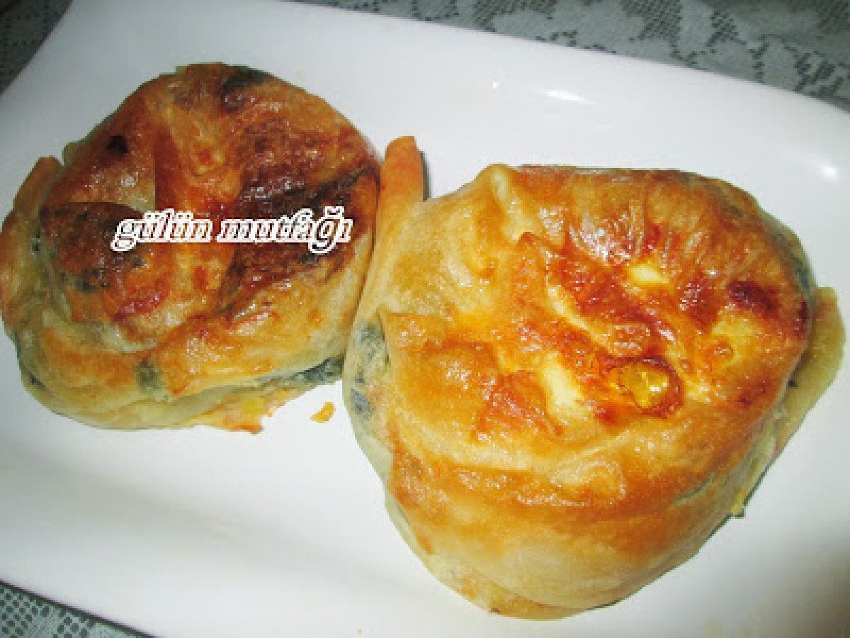 Ispanaklı patatesli börek