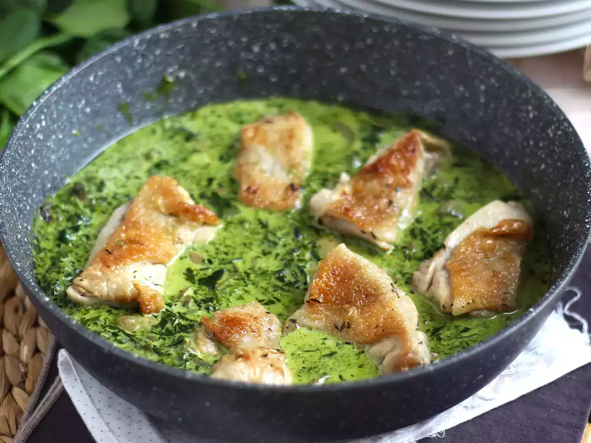 Ispanaklı ve Mantarlı Kremalı Soslu Tavuk - fotoğraf 4
