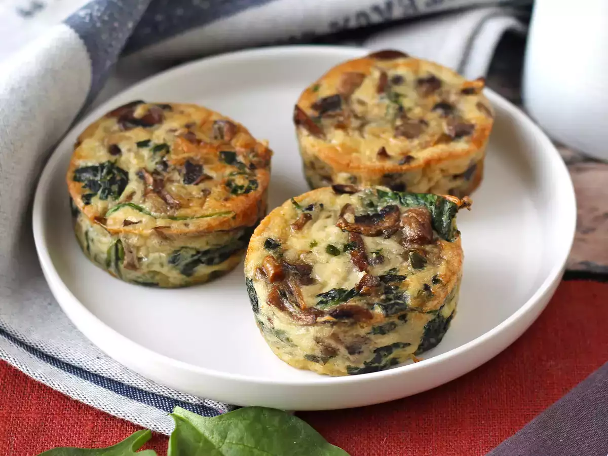 Ispanaklı ve Mantarlı Mini Tuzlu Flan