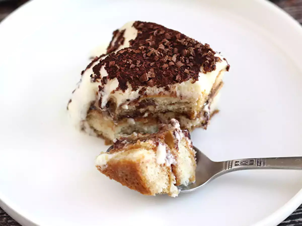 İtalyan Tiramisu - Video tarifi ! - fotoğraf 6