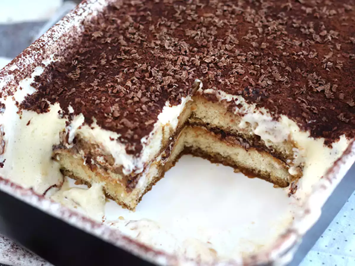 İtalyan Tiramisu - Video tarifi ! - fotoğraf 8