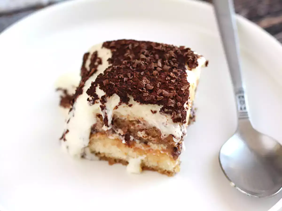 İtalyan Tiramisu - Video tarifi ! - fotoğraf 9