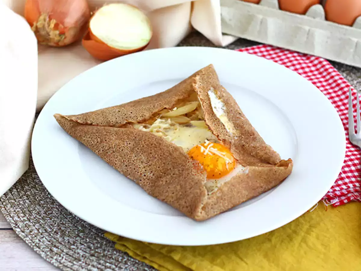 Jambon, peynir ve yumurtalı kepekli karabuğday krepleri