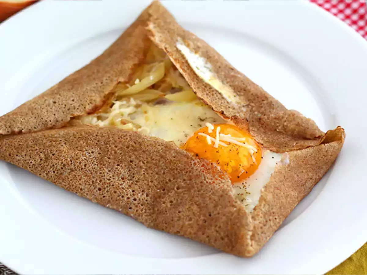 Jambon, peynir ve yumurtalı kepekli karabuğday krepleri - fotoğraf 4