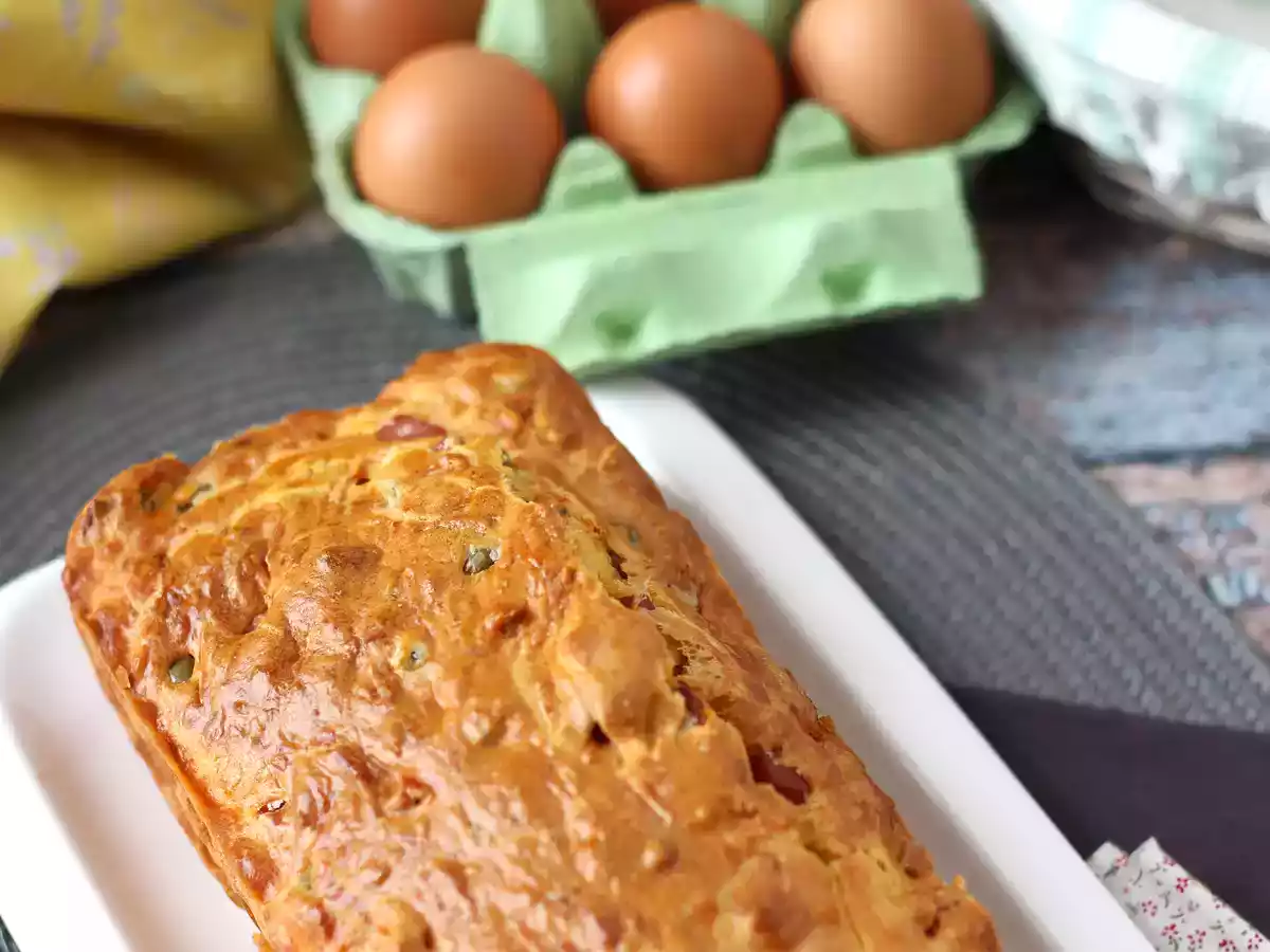 Jambon, zeytin ve güneşte kurutulmuş domatesli kek ile skyr - fotoğraf 6