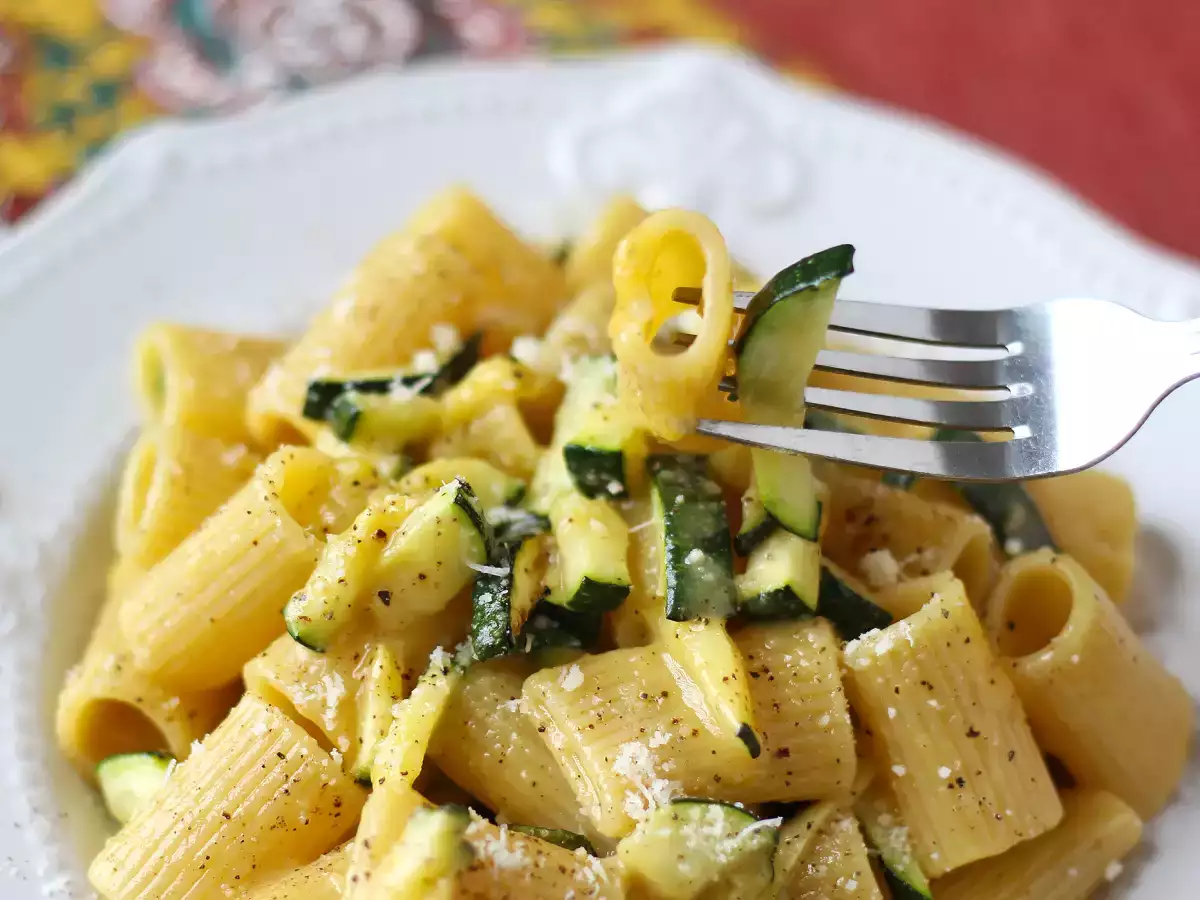 Kabak Carbonara: yapımı kolay vejetaryen tarif - fotoğraf 2
