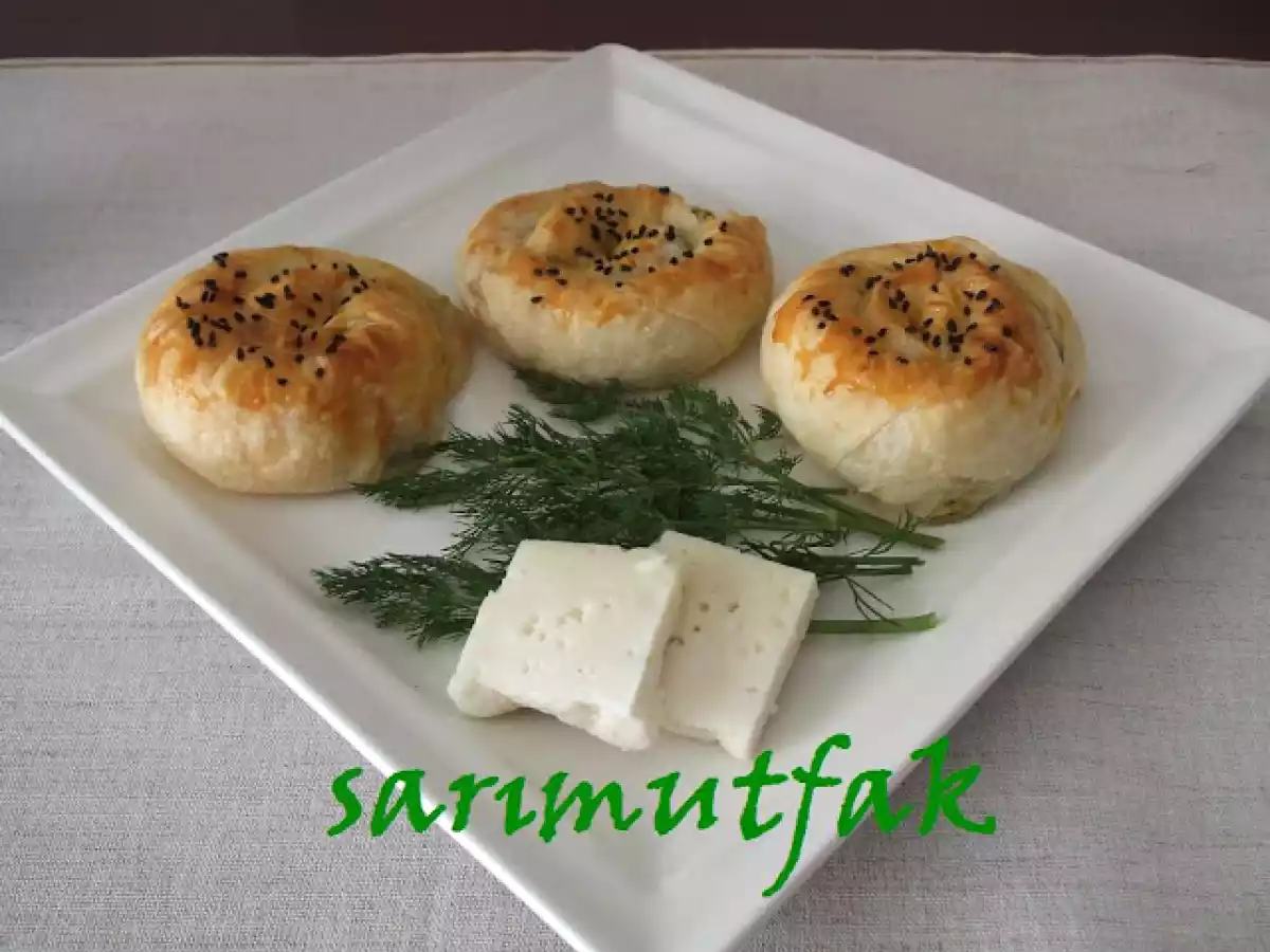 KABAKLI PEYNİRLİ GÜL BÖREK