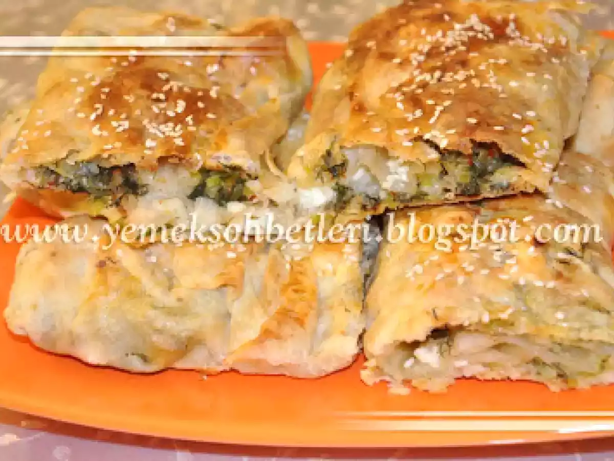 Kabaklı peynirli açma börek...