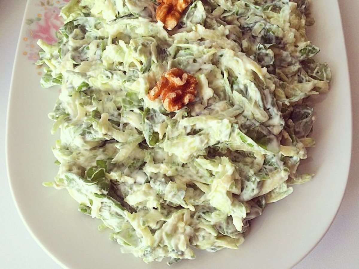 KABAKLI SEMİZ OTU SALATASI