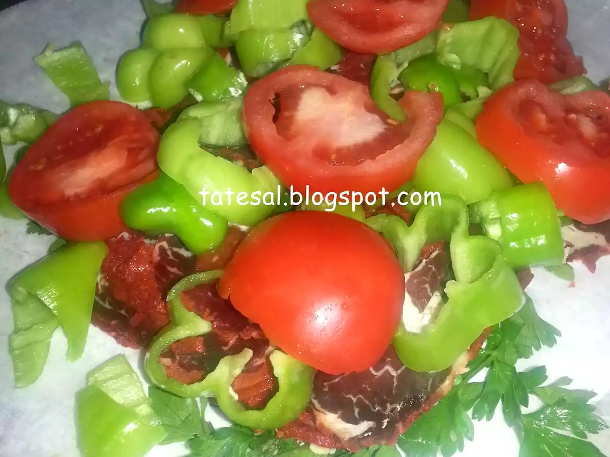 KAĞITTA SEBZELİ PASTIRMA - fotoğraf 2