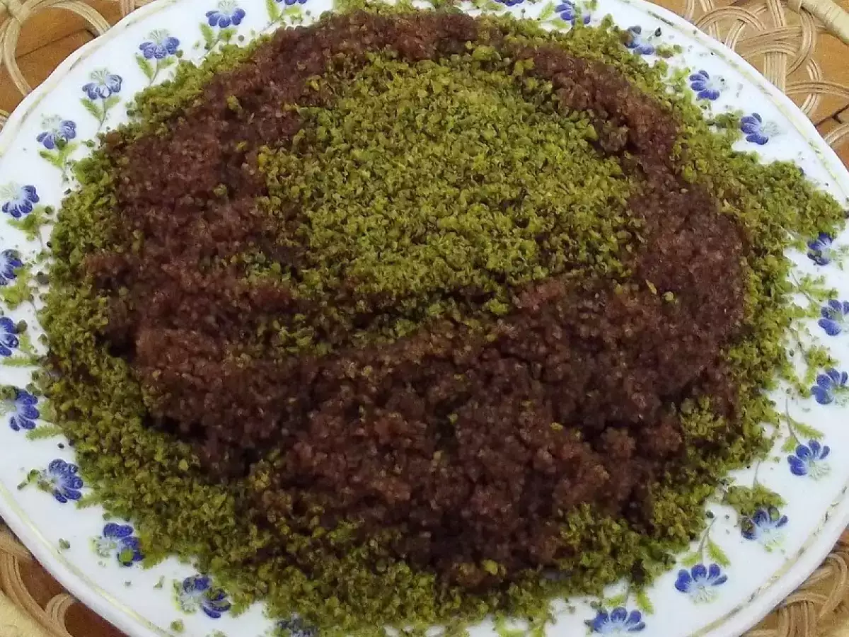 KAKAOLU DAMLA SAKIZLI İRMİK HELVASI
