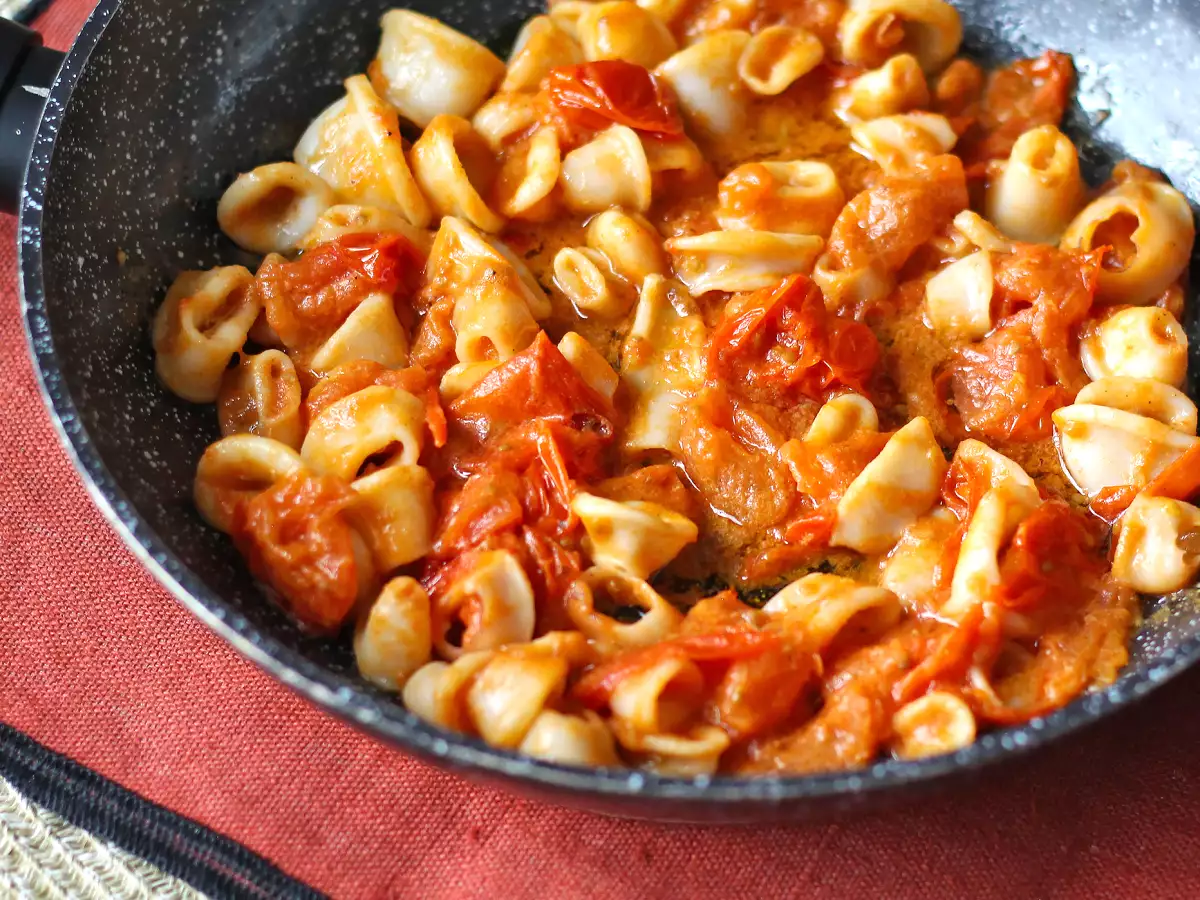 Kalamar sosu: makarna için mükemmel bir çeşni - fotoğraf 3